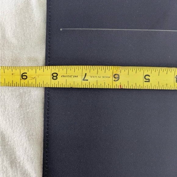 NWT Elegant blue Scalloped foldable mouse pad for office or school 8x8 - Picture 4 of 4